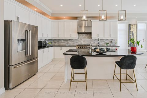 Photo 16 at 39 Munsie Drive, Nobleton, King