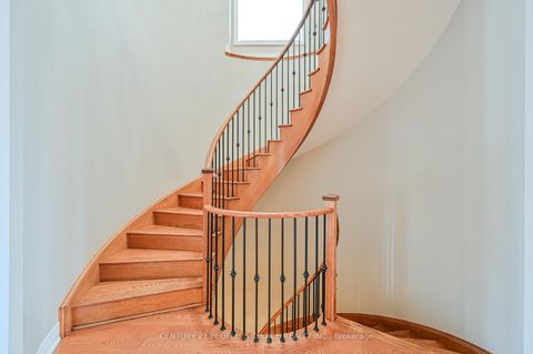 Photo 20 at 39 Munsie Drive, Nobleton, King
