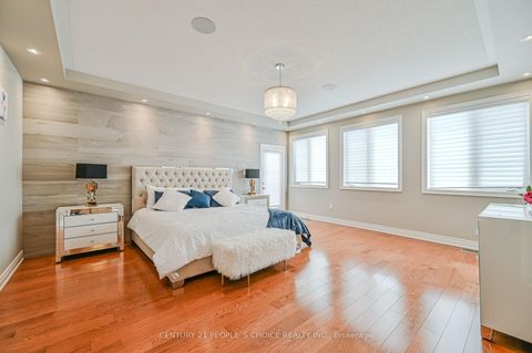 Photo 24 at 39 Munsie Drive, Nobleton, King
