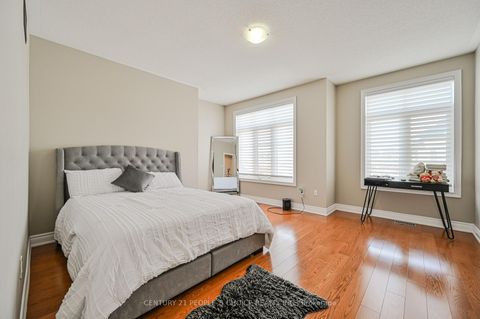 Photo 32 at 39 Munsie Drive, Nobleton, King