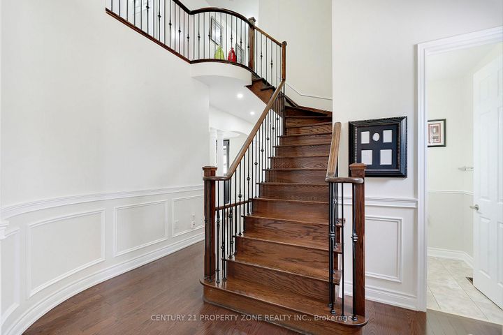 Photo 5 at 5198 Adobe Court, Churchill Meadows, Mississauga