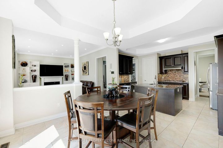 Photo 17 at 5198 Adobe Court, Churchill Meadows, Mississauga