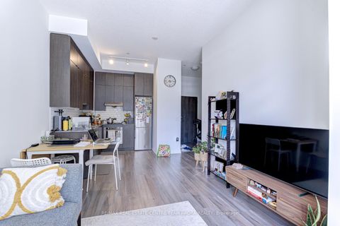 Photo 7 at 107A - 50 Ann O'reilly Road, Henry Farm, Toronto