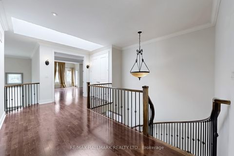 Photo 25 at 383 Paradelle Drive, Oak Ridges Lake Wilcox, Richmond Hill