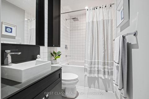 Photo 6 at 413 - 783 Bathurst Street, University, Toronto