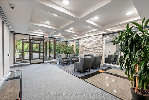 Photo 23 at 701 - 81 Townsgate Drive, Yorkhill, Vaughan