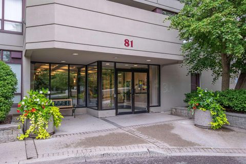Photo 28 at 701 - 81 Townsgate Drive, Yorkhill, Vaughan