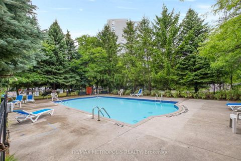 Photo 31 at 701 - 81 Townsgate Drive, Yorkhill, Vaughan
