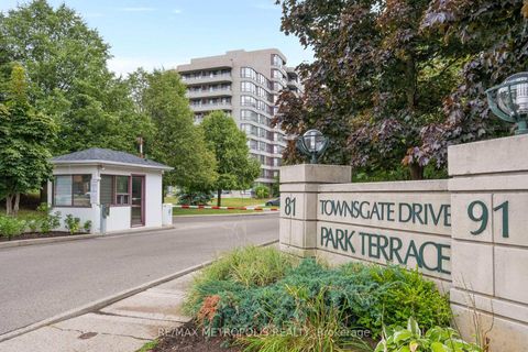 Photo 34 at 701 - 81 Townsgate Drive, Yorkhill, Vaughan