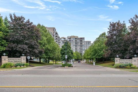 Photo 35 at 701 - 81 Townsgate Drive, Yorkhill, Vaughan
