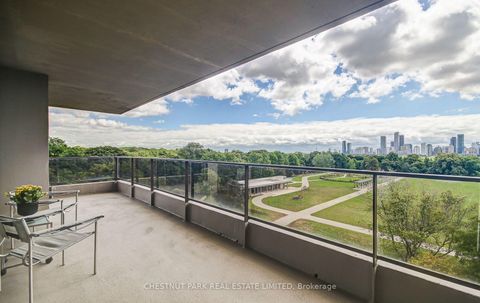 Photo 3 at 704/05 - 10 Avoca Avenue, Moore Park, Toronto