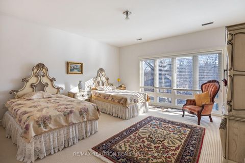 Photo 10 at 83 Hillmount Avenue, Lawrence, Toronto