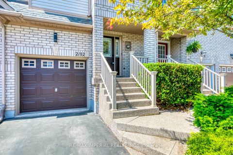 Photo 3 at 2182 Oakpoint Road, WT West Oak Trails, Oakville