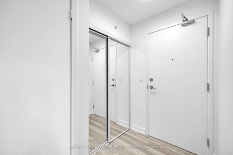 Photo 3 at 1105 - 1410 Dupont Street, Junction, Toronto