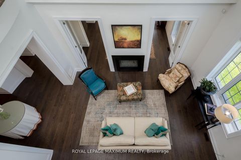 Photo 10 at 49 Mary Natasha Court, Kleinburg, Vaughan