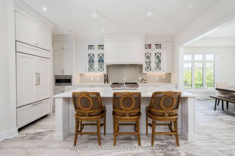 Photo 15 at 49 Mary Natasha Court, Kleinburg, Vaughan