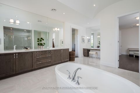 Photo 28 at 49 Mary Natasha Court, Kleinburg, Vaughan