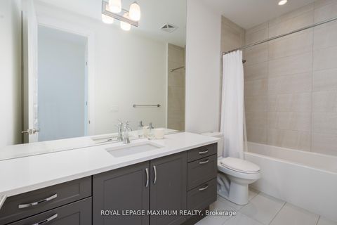 Photo 32 at 49 Mary Natasha Court, Kleinburg, Vaughan