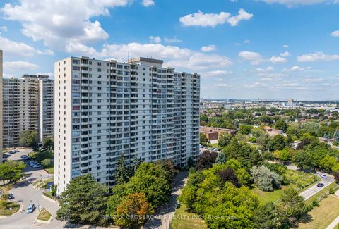 Photo 2 at 806 - 320 Dixon Road, The Westway, Toronto