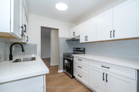 Photo 17 at 806 - 320 Dixon Road, The Westway, Toronto