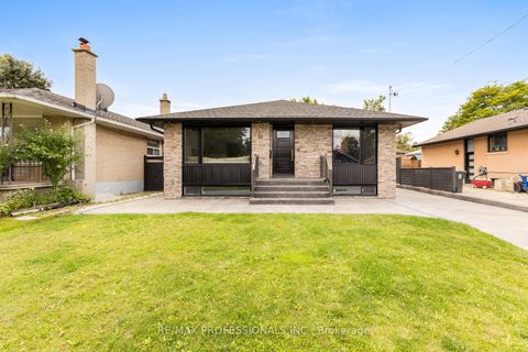 Photo 29 at 20 Bradbury Crescent, West Deane, Toronto