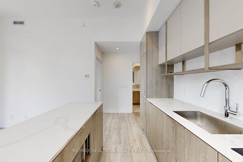 Photo 9 at #402 - 15 Holmes Avenue, Willowdale East, Toronto