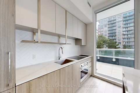 Photo 10 at #402 - 15 Holmes Avenue, Willowdale East, Toronto