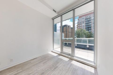 Photo 13 at #402 - 15 Holmes Avenue, Willowdale East, Toronto