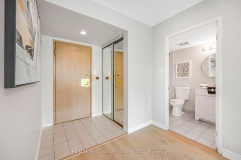 Photo 11 at 407 - 3233 Eglinton Avenue E, Scarborough Village, Toronto