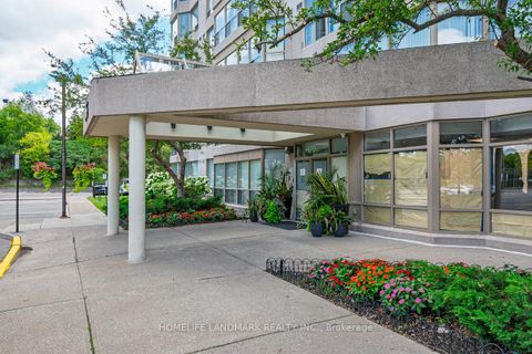 Photo 1 at 712 - 175 Cedar Avenue, Harding, Richmond Hill