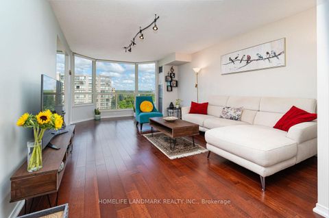 Photo 4 at 712 - 175 Cedar Avenue, Harding, Richmond Hill