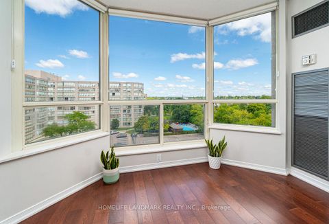 Photo 7 at 712 - 175 Cedar Avenue, Harding, Richmond Hill