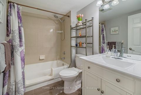 Photo 16 at 712 - 175 Cedar Avenue, Harding, Richmond Hill