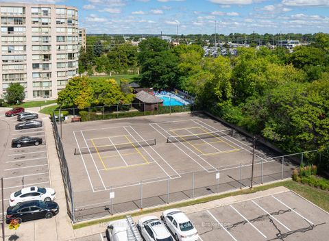 Photo 25 at 712 - 175 Cedar Avenue, Harding, Richmond Hill