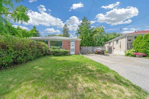 Photo 0 at 264 Mc Convey Drive, Crosby, Richmond Hill