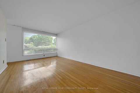 Photo 4 at 264 Mc Convey Drive, Crosby, Richmond Hill