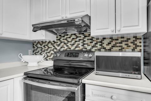 Photo 17 at 119 - 83 Mondeo Drive, Dorset Park, Toronto