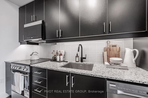 Photo 11 at 440 - 2343 Khalsa Gate, WM Westmount, Oakville