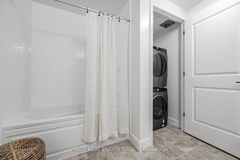 Photo 36 at 440 - 2343 Khalsa Gate, WM Westmount, Oakville