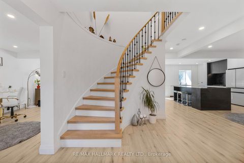 Photo 5 at 133 Heathwood Heights Drive, Hills of St Andrew, Aurora