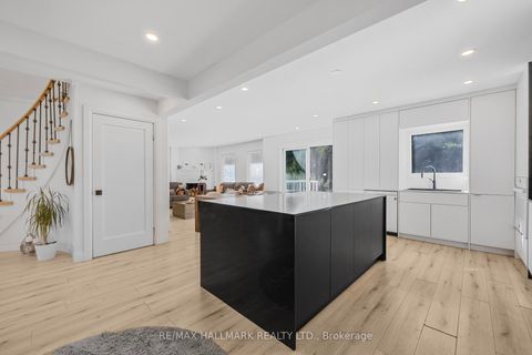 Photo 16 at 133 Heathwood Heights Drive, Hills of St Andrew, Aurora