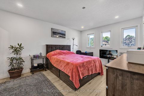 Photo 23 at 133 Heathwood Heights Drive, Hills of St Andrew, Aurora