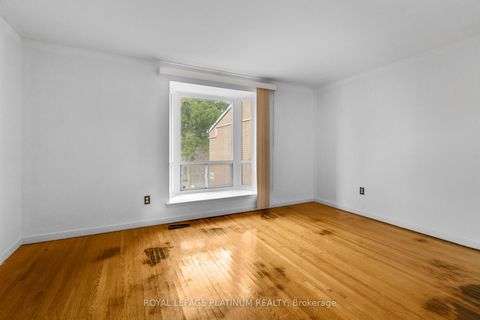 Photo 11 at 48 - 246 John Garland Boulevard, Clairville, Toronto