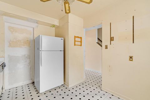 Photo 14 at 48 - 246 John Garland Boulevard, Clairville, Toronto