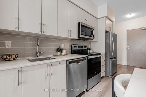 Photo 6 at 611 - 3121 Sheppard Avenue E, Sullivan, Toronto