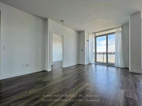 Photo 17 at 5705 - 8 Eglinton Avenue E, Mount Pleasant West, Toronto