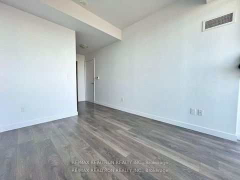 Photo 23 at 5705 - 8 Eglinton Avenue E, Mount Pleasant West, Toronto