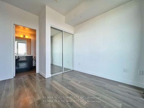 Photo 25 at 5705 - 8 Eglinton Avenue E, Mount Pleasant West, Toronto