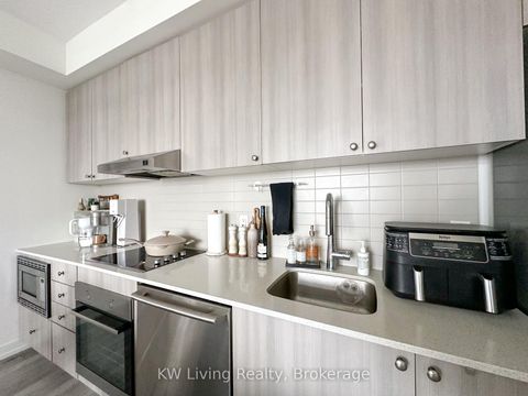 Photo 3 at 1003 - 7 Kenaston Gardens, Bayview Village, Toronto