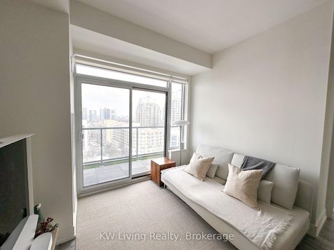 Photo 10 at 1003 - 7 Kenaston Gardens, Bayview Village, Toronto